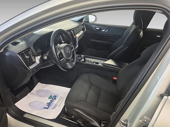 Volvo V60 Cross Country 9 of 9