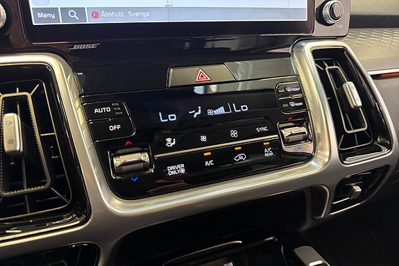 Kia Sorento 13 of 21
