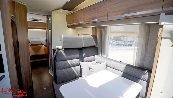 Adria Coral 670 SL | Långbäddar | AC x2 7 of 21