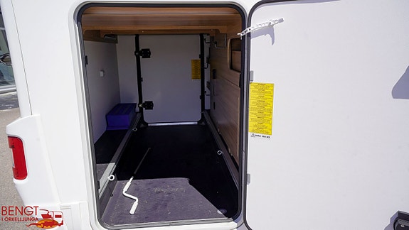 Adria Coral 670 SL | Långbäddar | AC x2 3 of 21