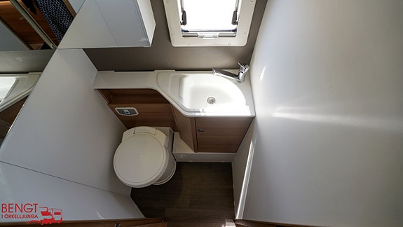 Adria Coral 670 SL | Långbäddar | AC x2 18 of 21