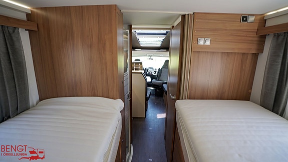 Adria Coral 670 SL | Långbäddar | AC x2 16 of 21