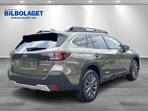 Subaru Outback 3 of 5