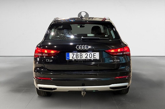 Audi Q3 6 of 18