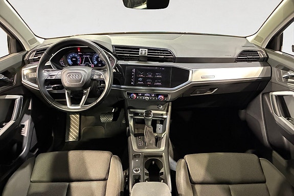 Audi Q3 11 of 18
