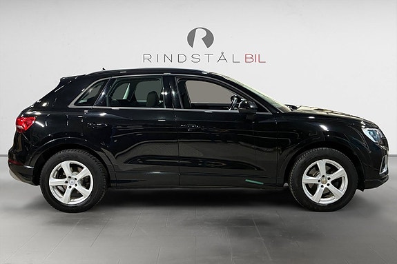 Audi Q3 8 of 18