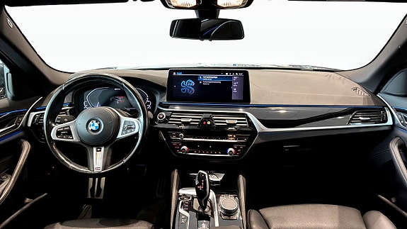 BMW 530e 4 of 9