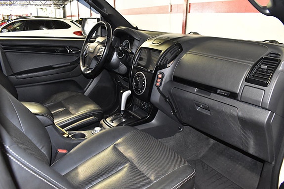 Isuzu D-max 10 of 18