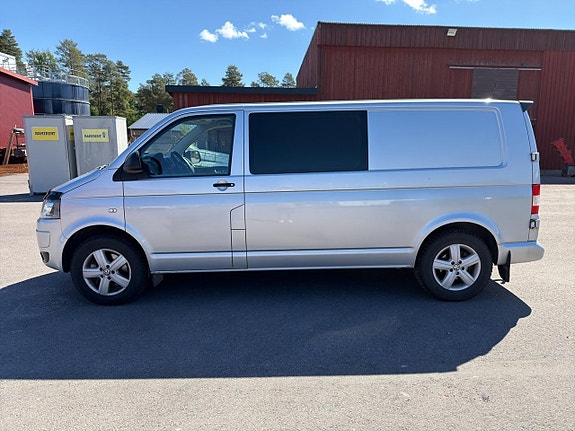 Volkswagen Transporter 2 of 4