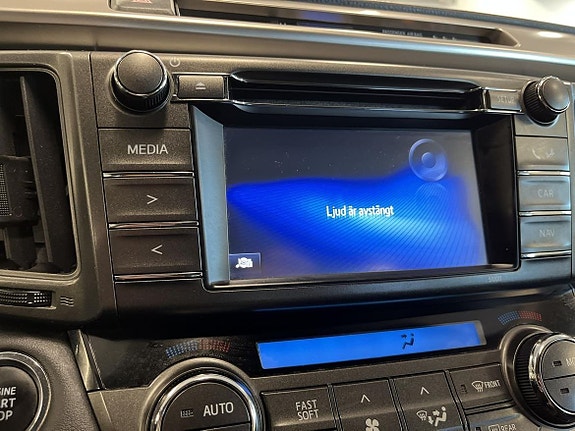 Toyota RAV4 15 of 19