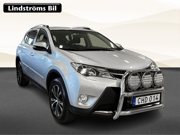 Toyota RAV4 3 of 19