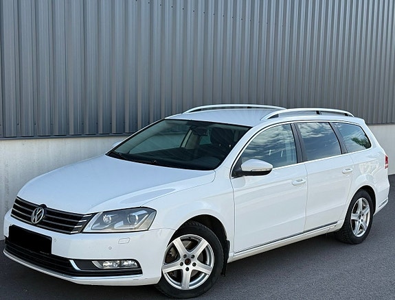 Volkswagen Passat 2 of 5