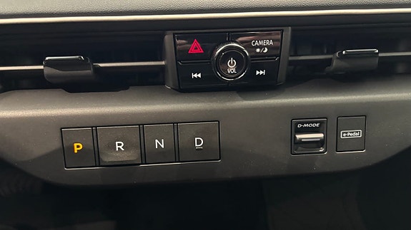 Nissan Leaf 11 of 21
