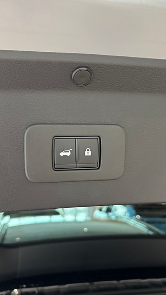 Nissan Leaf 21 of 21