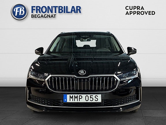Skoda Superb 2 of 5