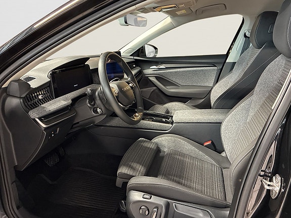Skoda Superb 9 of 30