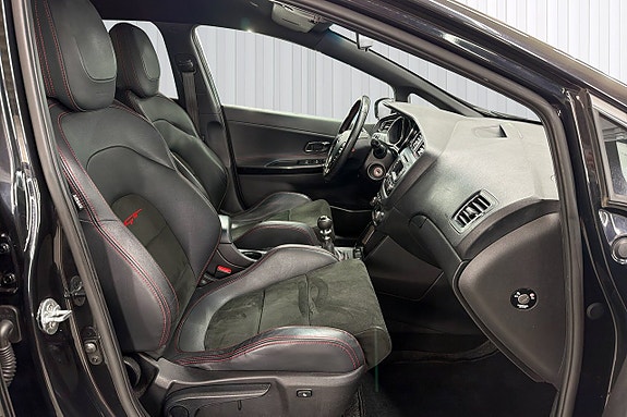 Kia Ceed 16 of 21