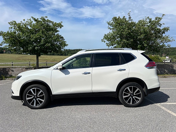 Nissan X-Trail 4 of 5