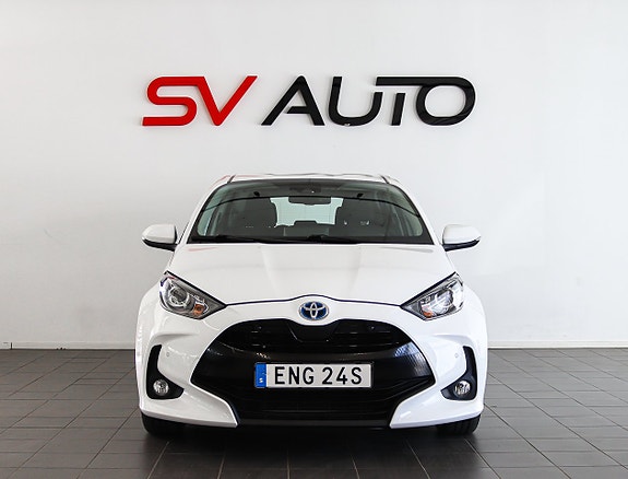 Toyota Yaris 2 of 5