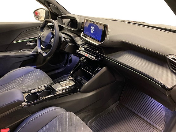 Peugeot 2008 4 of 5