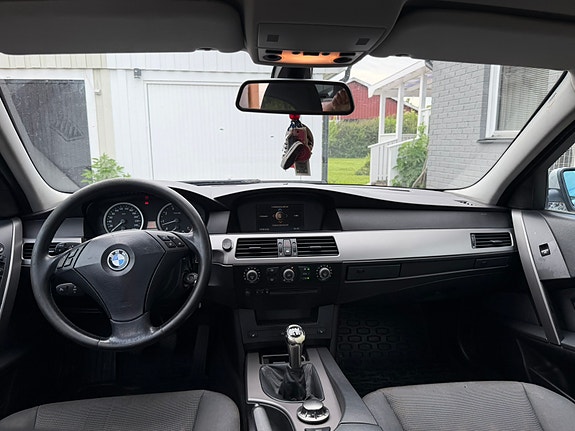 BMW 520i 5 of 5