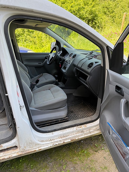 Volkswagen Caddy 4 of 5