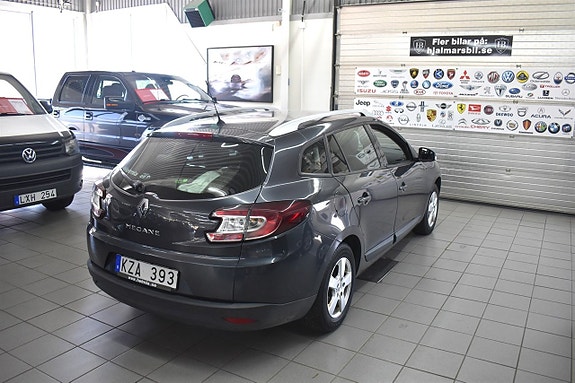 Renault Megane 2 of 10