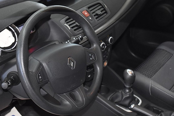 Renault Megane 5 of 10