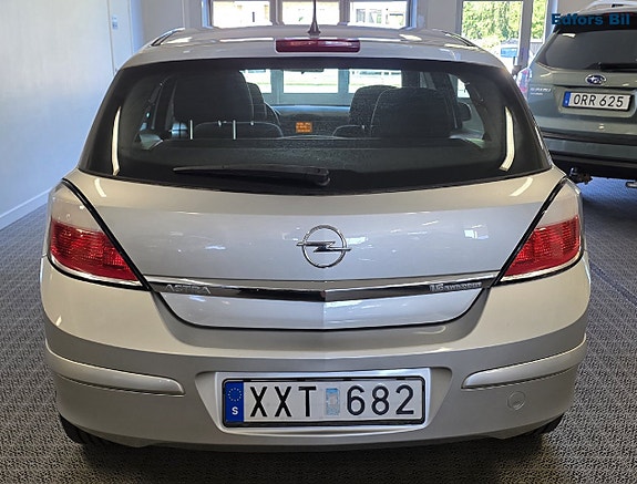 Opel Astra 7 of 12