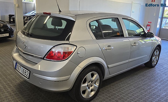 Opel Astra 5 of 12