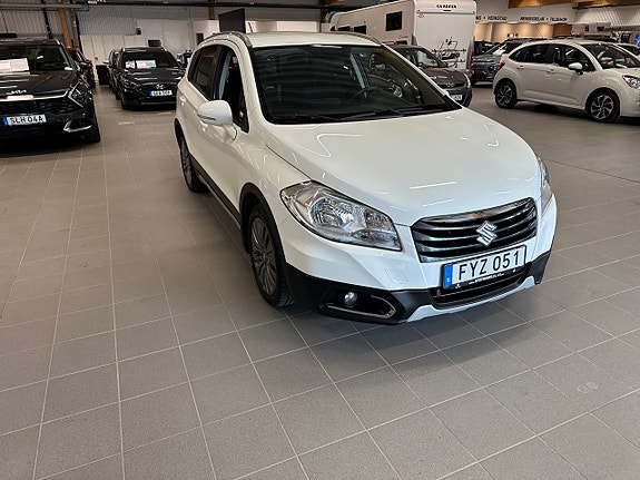 Suzuki S-Cross 3 of 13
