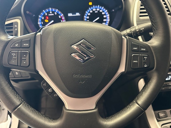 Suzuki S-Cross 12 of 13