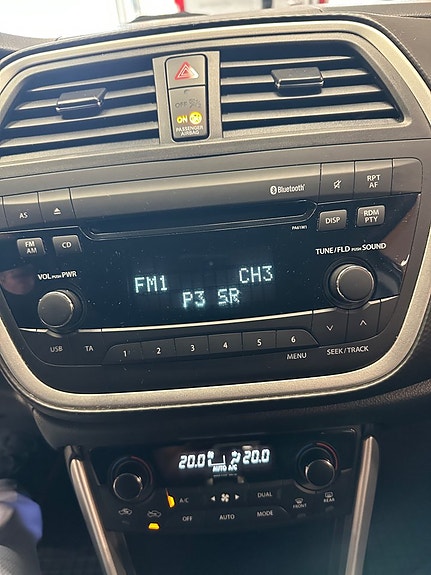 Suzuki S-Cross 13 of 13