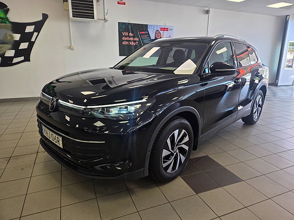 Volkswagen Tiguan 4 of 5
