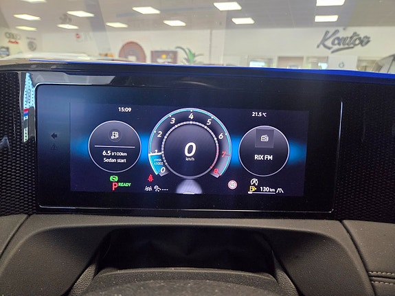 Volkswagen Tiguan 3 of 5