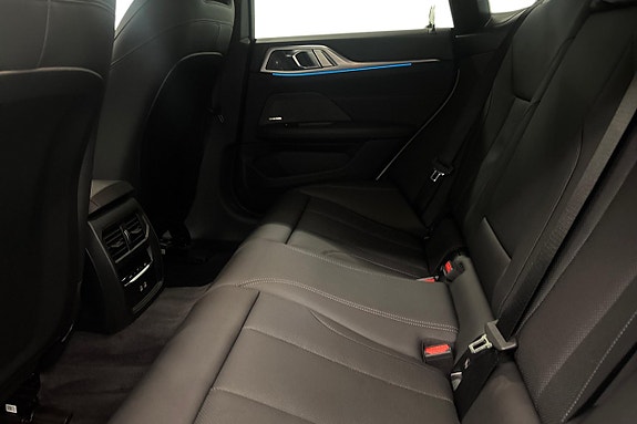 BMW i4 11 of 20
