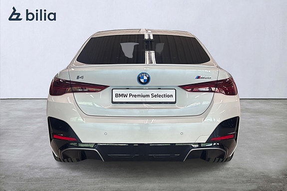 BMW i4 4 of 5