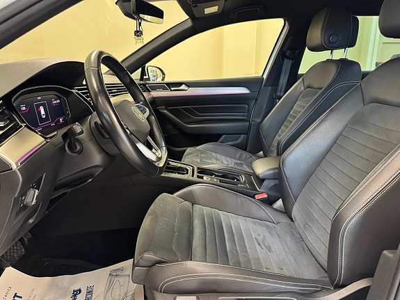 Volkswagen Passat 9 of 16