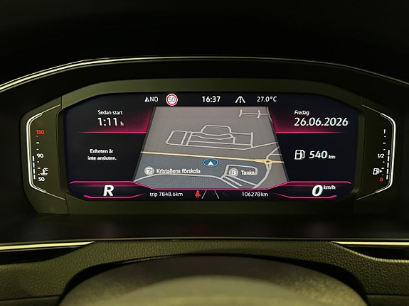 Volkswagen Passat 16 of 16