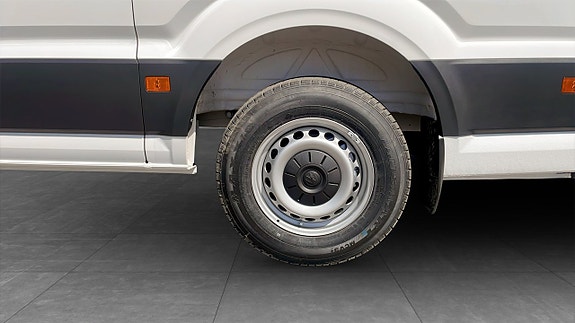 Volkswagen Crafter 4 of 5