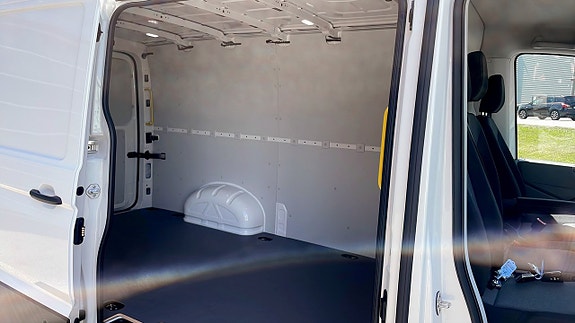 Volkswagen Crafter 7 of 15