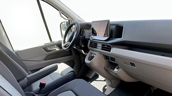 Volkswagen Crafter 11 of 15