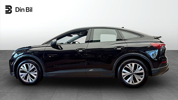 Audi Q4 Sportback e-tron 2 of 5
