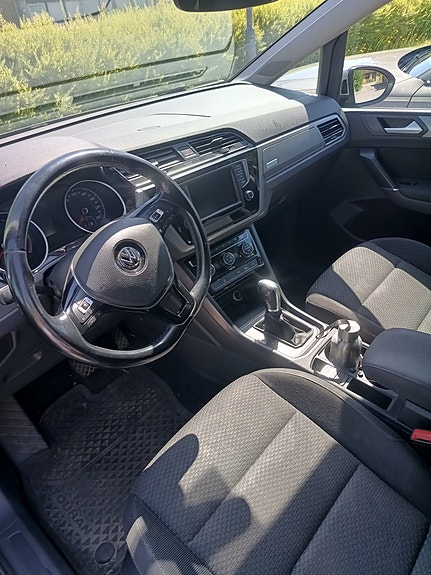 Volkswagen Touran 7 of 8