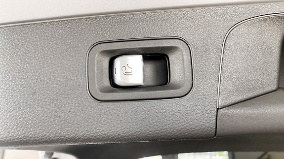 Mercedes-Benz GLC220 d 13 of 13