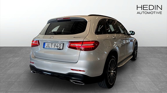 Mercedes-Benz GLC220 d 2 of 5