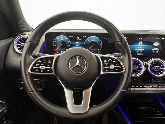 Mercedes-Benz GLB200 d 11 of 30
