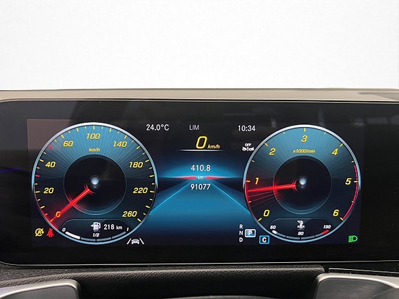 Mercedes-Benz GLB200 d 18 of 30