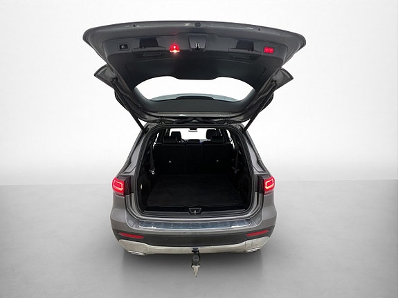 Mercedes-Benz GLB200 d 9 of 30