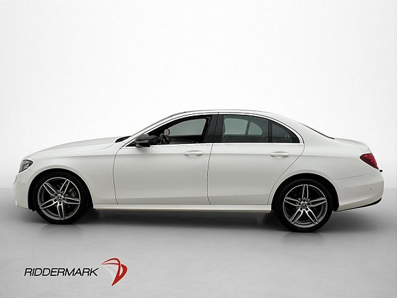 Mercedes-Benz E220 4 of 5